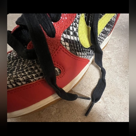 Nike Women’s Dunk High LX Python Sneaker - Picture 9 of 12